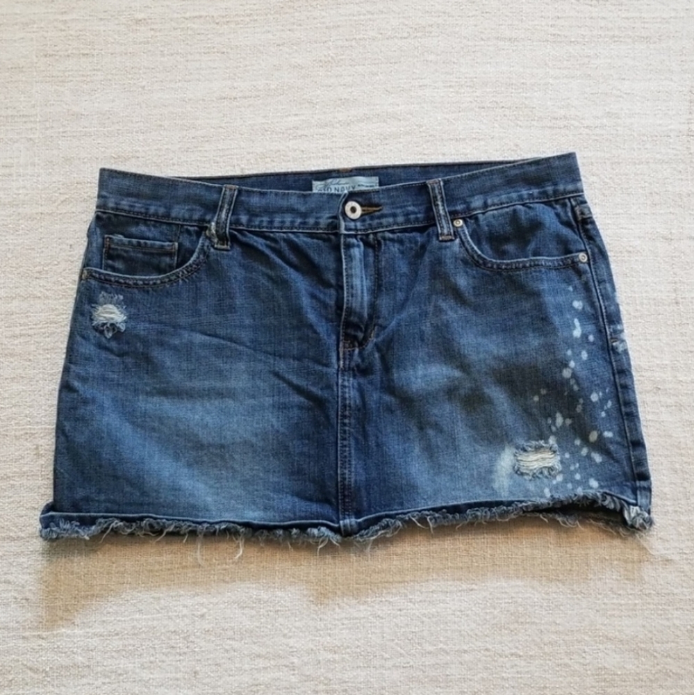🎉 5/$15 | OLD NAVY | Distressed Denim Skirt